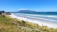 Menjelang tahun baru, pantai-pantai ditutup, presiden melarang pembelian dan konsumsi alkohol. (Katy Scott/CNN).  