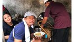 Serunya Isa Bajaj Saat Makan Pecel hingga Soto Tangkar
