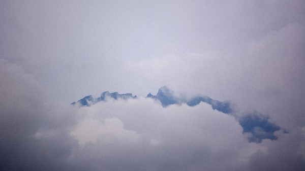Status Gunung Raung Naik Waspada