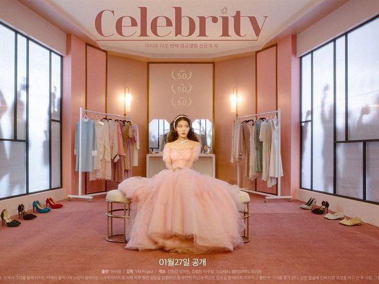 7 Foto IU buat Comeback Single Celebrity