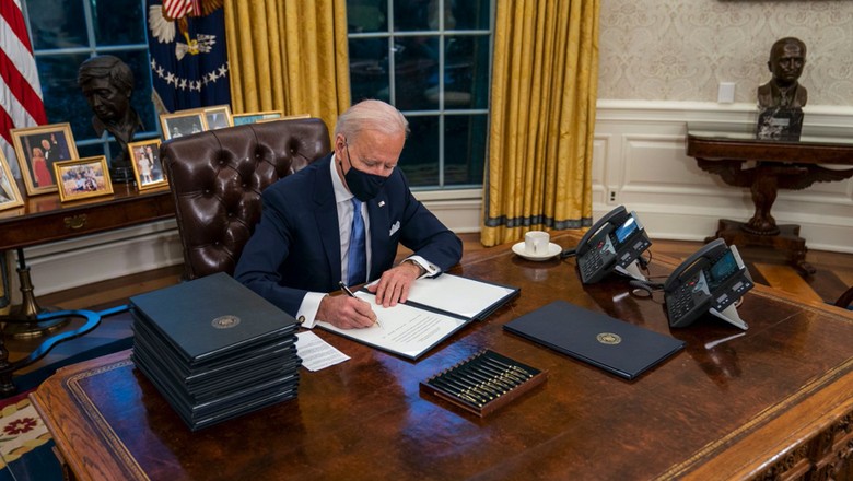 Tempati Oval Office, Joe Biden Singkirkan Tombol Soda Donald Trump Tempati Oval Office, Joe Biden Singkirkan Tombol Soda Donald Trump