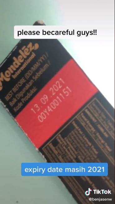 Hii!! Beli Cokelat di Minimarket, Pria Ini Temukan Ulat di dalamnya