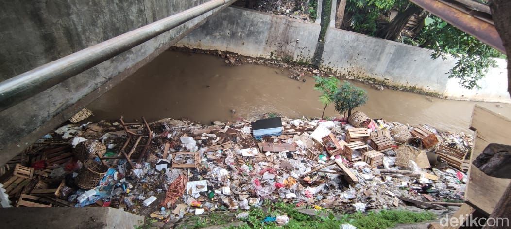 TPS Pasar Pal Tugu, 22 Januari 2021. (Taufieq Renaldi Arfiansyah/detikcom)