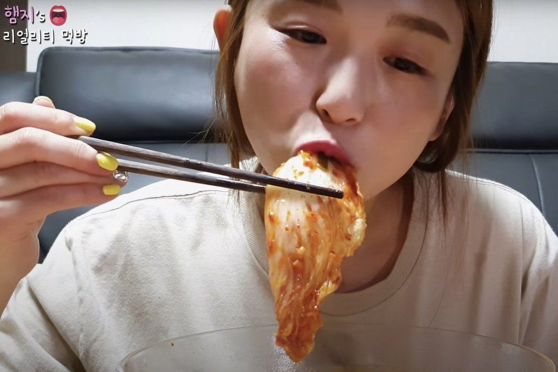 YouTuber Kehilangan 10 Ribu Subscriber Usai Akui Kimchi Bukan dari China