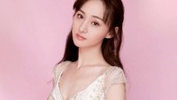 Zheng Shuang jadi perbincangan di media sosial dan beragam media karena skandal sewa rahim yang terbongkar baru-baru ini. Dok. Instagram/zhengshuang91