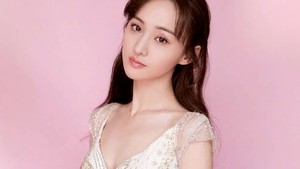 Apalagi Zheng Shuang kemudian minta ibu pengganti itu menggugurkan kandungannya yang berusia 7 bulan. Foto: Dok. Instagram/zhengshuang91