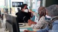 Data Kemenkes mencatat tenaga kesehatan yang meninggal dunia akibat COVID-19 di seluruh Indonesia mencapai lebih dari 600 orang.