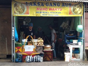 5 Gang Sempit yang Populer Karena Dipenuhi Penjual Makanan Enak