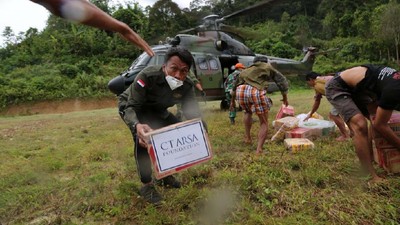 CT ARSA Foundation Salurkan Bantuan untuk Korban Gempa Majene