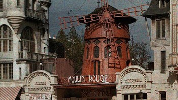 Moulin Rogue, Paris, tahun 1914.Foto: Imgur