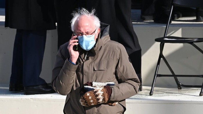 Vermont Senator Bernie Sanders arrives for the 59th Presidential Inauguration at the U.S. Capitol for President-elect Joe Biden in Washington, Wednesday, Jan. 20, 2021. (Saul Loeb/Pool Photo via AP)