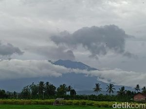 Erupsi Gunung Raung Tak Seperti 2015 Meski Gempa Tremor Meningkat