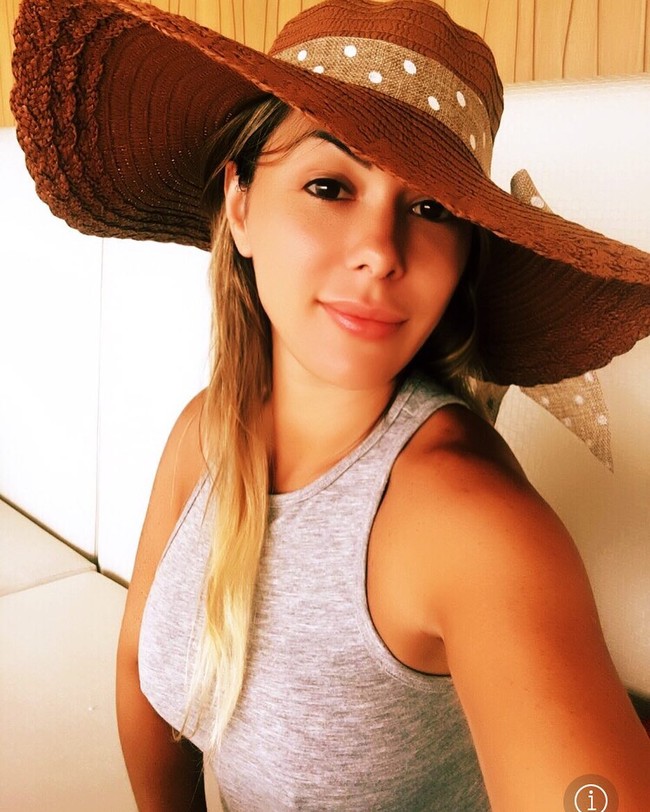 Ju Isen adalah seorang model Playboy yang dikenal dengan penampilan seksinya. Ia pun mengakui telah melakukan berbagai prosedur kecantikan untuk bisa terlihat demikian. Foto: Instagram