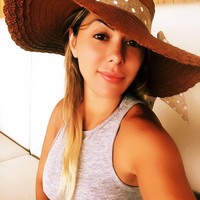 Ju Isen adalah seorang model Playboy yang dikenal dengan penampilan seksinya. Ia pun mengakui telah melakukan berbagai prosedur kecantikan untuk bisa terlihat demikian. Foto: Instagram