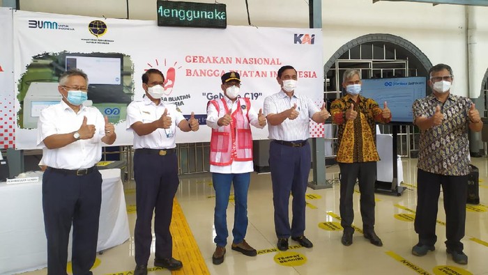 Kunjungan Menhub Budi Karya Sumadi dan Menko Marves) Luhut Binsar Pandjaitan ke Stasiun Senen, Jakpus