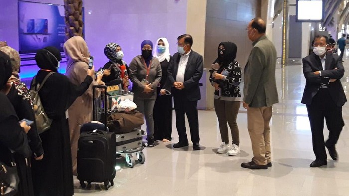 Mantan Wapres Jusuf Kalla Ikut Melepas PMI Program Amnesti Kesultanan Oman