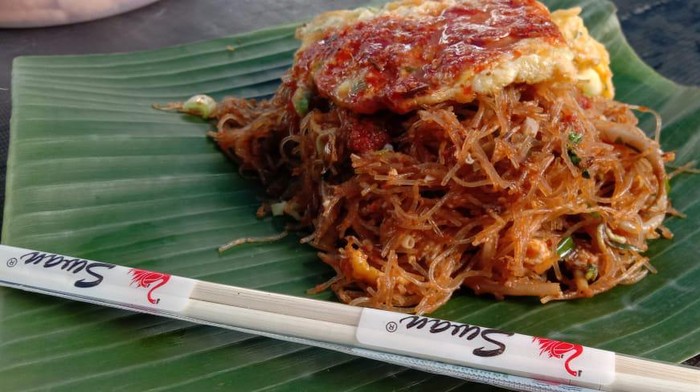 Mie balap, makanan yang cuma ada di Medan dan sekitarnya. Penyajiannya super cepat.