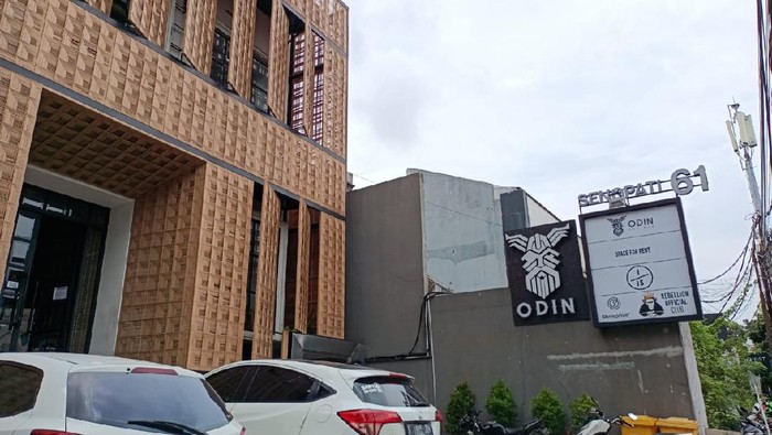 Odin Cafe Senopati disegel karena langgar jam operasional
