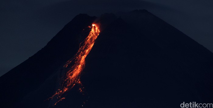Aktivitas vulkanik Gunung Merapi masih tinggi. Berdasarkan laporan per 6 jam, BPPTKG mencatat Gunung Merapi telah memuntahkan 17 kali guguran lava pijar.
