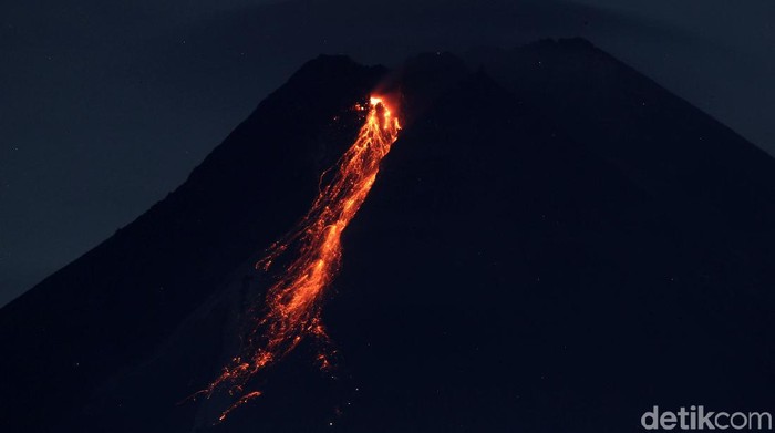 Aktivitas vulkanik Gunung Merapi masih tinggi. Berdasarkan laporan per 6 jam, BPPTKG mencatat Gunung Merapi telah memuntahkan 17 kali guguran lava pijar.