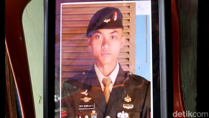 Pratu Roy tewas ditembak di papua