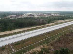 Jokowi Blusukan ke Tol Pekanbaru-Bangkinang, Akhir Tahun Siap Dibuka