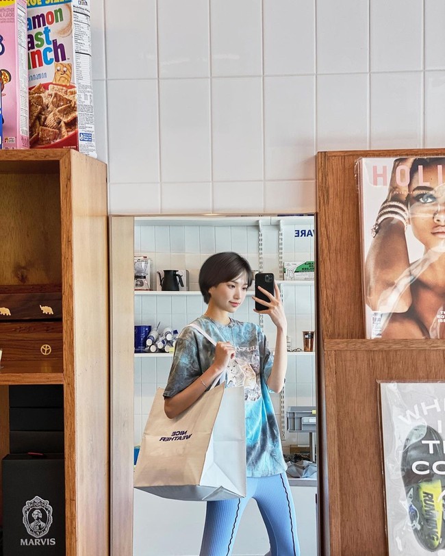 Sebagai kebanyakan influencer, foto-foto Reah banyak menunjukkan dirinya hadir di tempat-tempat kekinian hingga melakukan pemotretan. Foto: Instagram @reahkeem