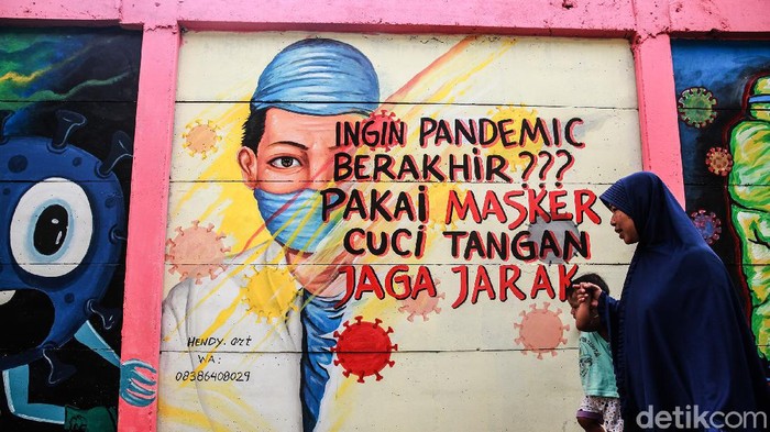 Tercatat Hari Ini, Kasus Positif COVID-19 Capai 977.474 Pemerintah memperbarui data kasus positif virus Corona di Indonesia. Menurut data BNPB, total kasus positif COVID-19 di Indonesia berjumlah 977.474 kasus.