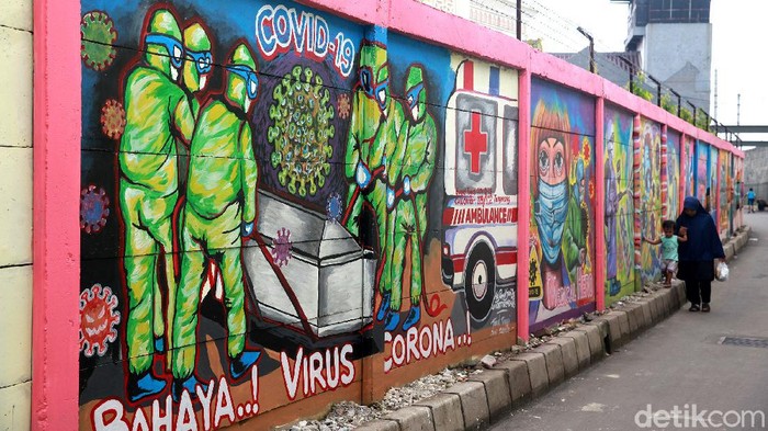 Pemerintah memperbarui data kasus positif virus Corona di Indonesia. Menurut data BNPB, total kasus positif COVID-19 di Indonesia berjumlah 977.474 kasus.