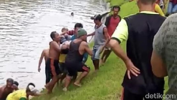 tewas terseret arus sungai
