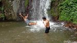 Potret Air Terjun Kali Banteng, yang Segar Menggoda dari Gunung Muria