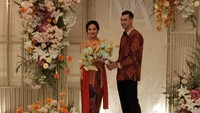 Cinta Ali Syakieb akhirnya berlabuh. Dia kini mengarungi bahtera rumah tangga dengan Margin Wieheerm. Foto: Instagram