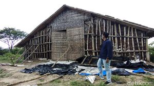 Melihat dari Dekat Rumah Kurcaci di Jalur Pantura Rembang