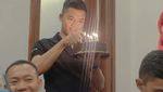 Intip Gaya Ngopi Imam, Polisi Ganteng Asli Bandung