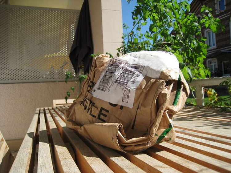 kiriman paket kiriman paket