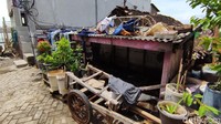 Sebagian rumah sudah ditinggal pemiliknya karena semakin tenggelam.