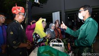 Sandiaga Uno mengatakan para pelaku usaha pariwisata dan ekonomi kreatif di Batam pendapatannya anjlok akibat tidak adanya wisatawan yang masuk ke wilayah ini. Sebab, akses perbatasan masuknya WNA masih ditutup oleh pemerintah.