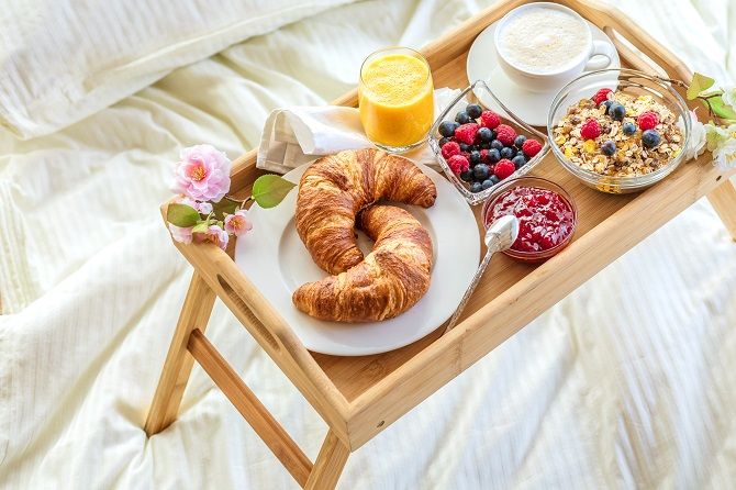 Tega! Pria Ini Siram Istrinya Air Panas karena Dibangunkan untuk Sarapan