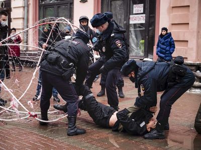 3.300 Pendukung Alexei Navalny Ditangkap Polisi Rusia
