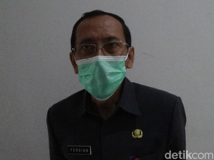 Aksi ambil paksa jenazah COVID-19 terjadi di RSI Sumenep pada Minggu (24/1). Satgas COVID-19 setempat akan melakukan tracing terhadap warga yang terlibat dalam aksi tersebut.