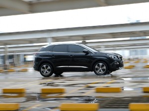 Musim Hujan, Ini Cara Simpel Biar Cat Mobil Tidak Kusam