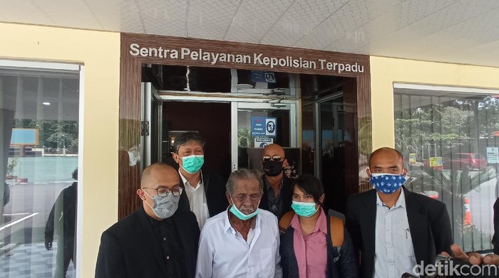 Ayah Digugat Anak Kandung di Bandung