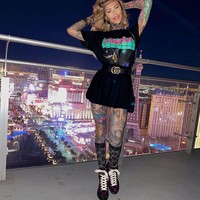 Aku suka tampil menarik perhatian, aku suka seni. Aku suka dengan waktu dan dedikasinya, jadi aku melakukannya saja dan semua tubuhku terpenuhi, Foto: Instagram @becky_holt_bolt