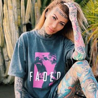 Wanita cantik ini mentato hampir semua bagian tubuhnya, mulai dari wajah, ketiak, hingga area intim. Penampilan ekstremnya tersebut tentu mencuri perhatian setiap orang yang melihat. Foto: Instagram @becky_holt_bolt