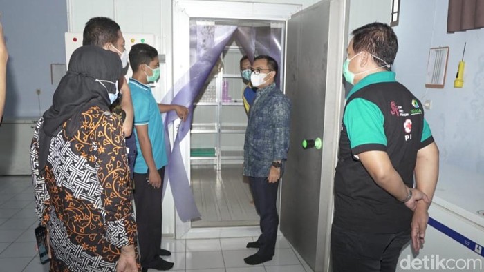 Bupati Anas Siap Divaksin Pertama di Banyuwangi