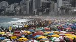 Duh! Pantai Brasil di Lockdown Lagi