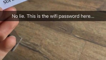 Panjang sekali password wifi-nya. Foto: Boredpanda