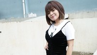 Apakah kira-kira Dinar Candy bakal berhasil menemukan tambatan hatinya? (Foto: Palevi/detikcom) 