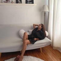 Menanggapi komentar-komentar netizen, DJ Joana mengaku mau menghapus tato tersebut jika ada yang mau membayarkan biaya hapus tatonya. Kalo lo suruh gw hapus tatto ya udah lo bayarin ya.. dan laser nya harus yg bagus biar badan gw ga rusak! Kalo ada yg mau bayarin plis dm gw! Thank you, tulis Joana di Instagram Storynya. Foto: Instagram/@dj.joana