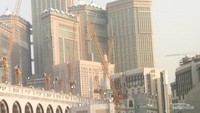 Zam zam tower di area Masjidil Haram